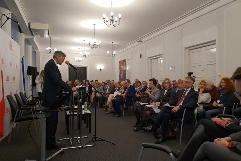 ZRPO Stanisław Trociuk otwiera konferencję nt. Karty Praw Podstawowych