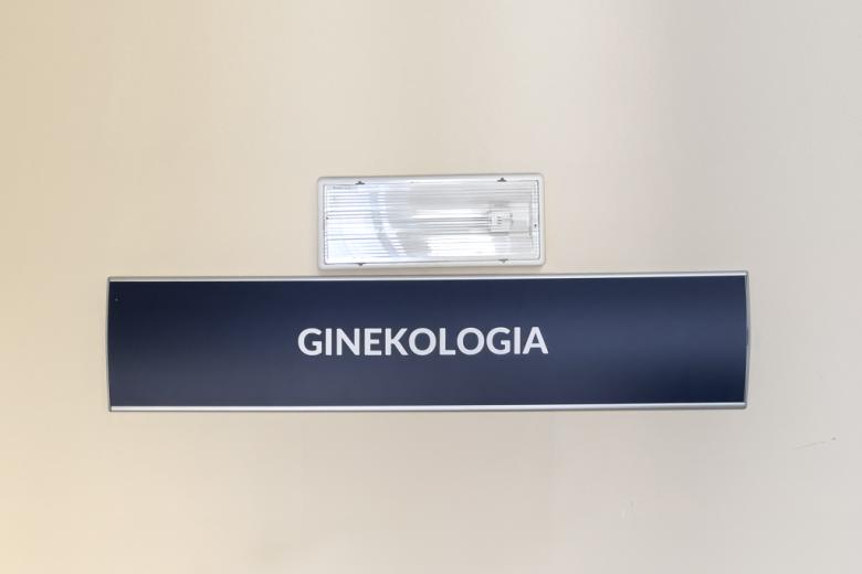tabliczka oddziału ginekologicznego 
