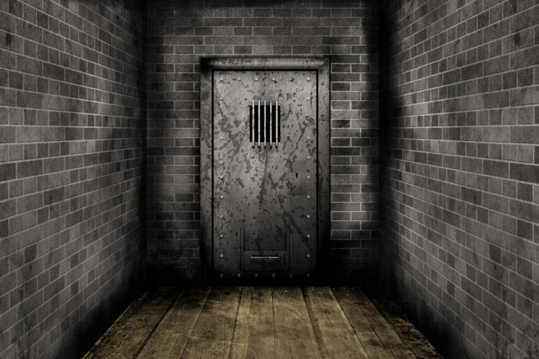 pancerne drzwi do więzienia