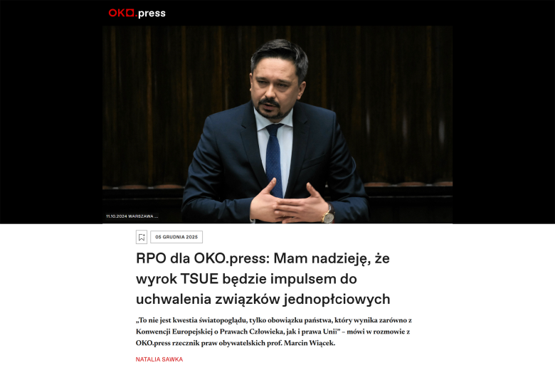 osoba przemawia z trybuny sejmu 