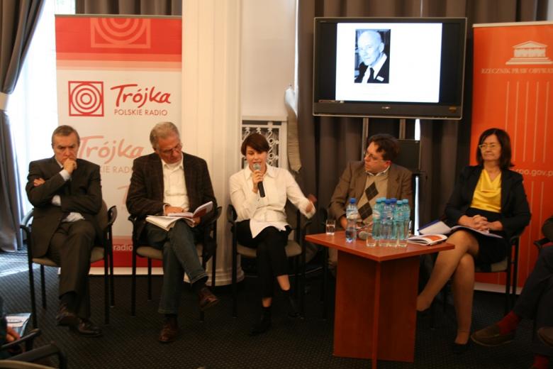 Na zdjęciu od lewej: Piotr Gliński, Zbigniew Bujak, Aneta Obcowska, Jakub Kloc-Konkołowicz, Irena Lipowicz.