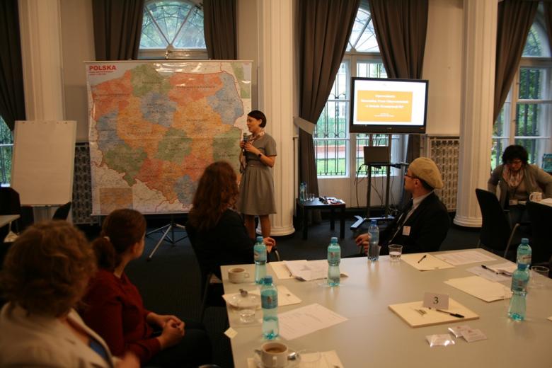 na zdjęciu Anna Błaszczak z Biura RPO podczas wystąpienia nt. działalności Rzecznika Praw Obywatelskich