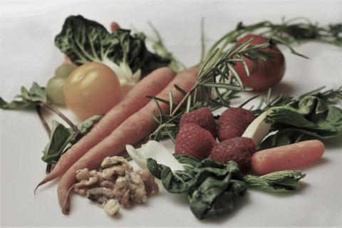 zdjęcie warzyw i owoców