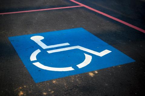 symbol miejsca dla osób z niepełnosprawnością 