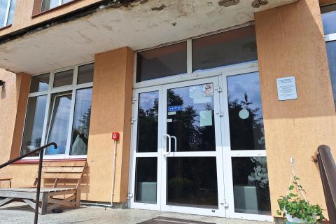 wejście do budynku