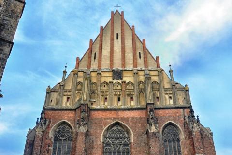 Gotycka fasada kościoła